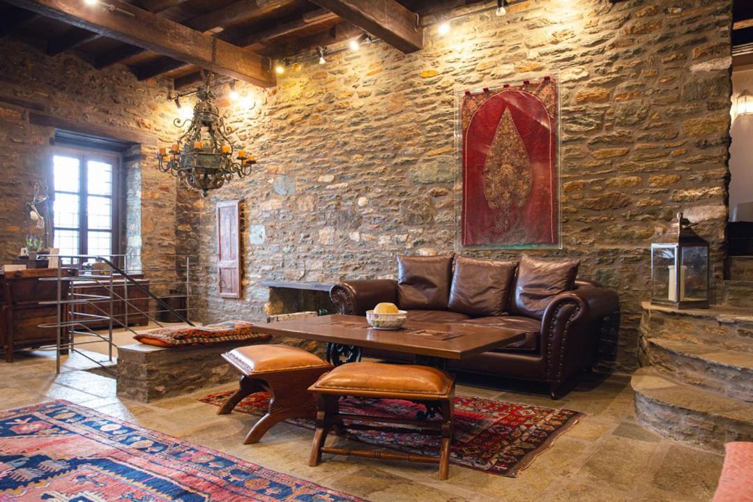 Palio Eleotrivio Guesthouse Agios Lavrentios Exteriör bild