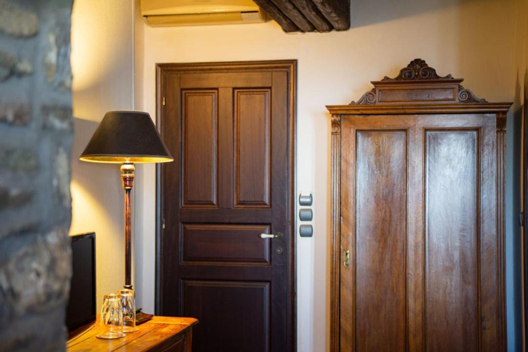 Palio Eleotrivio Guesthouse Agios Lavrentios Exteriör bild